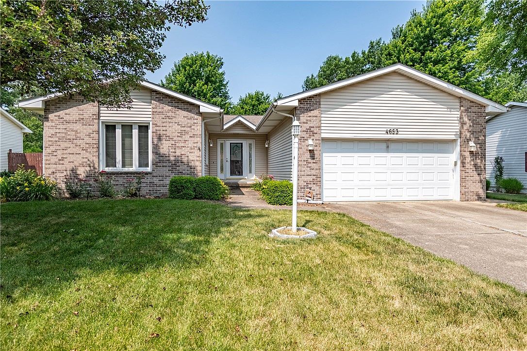 4653 Redbud Ct, Decatur, IL 62526 | Zillow