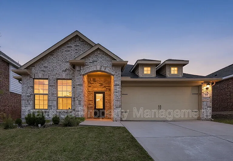 309 Bearman Dr — Photo 2