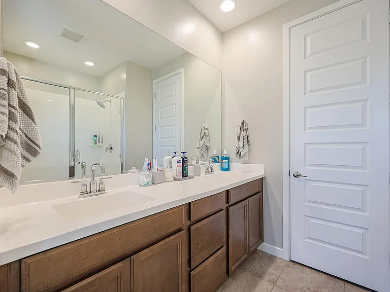 8924 W Bethany Heights Dr — Photo 15