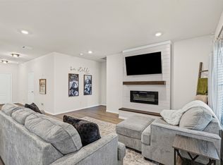 752 Amelia Ct, Pilot Pt, TX 76258