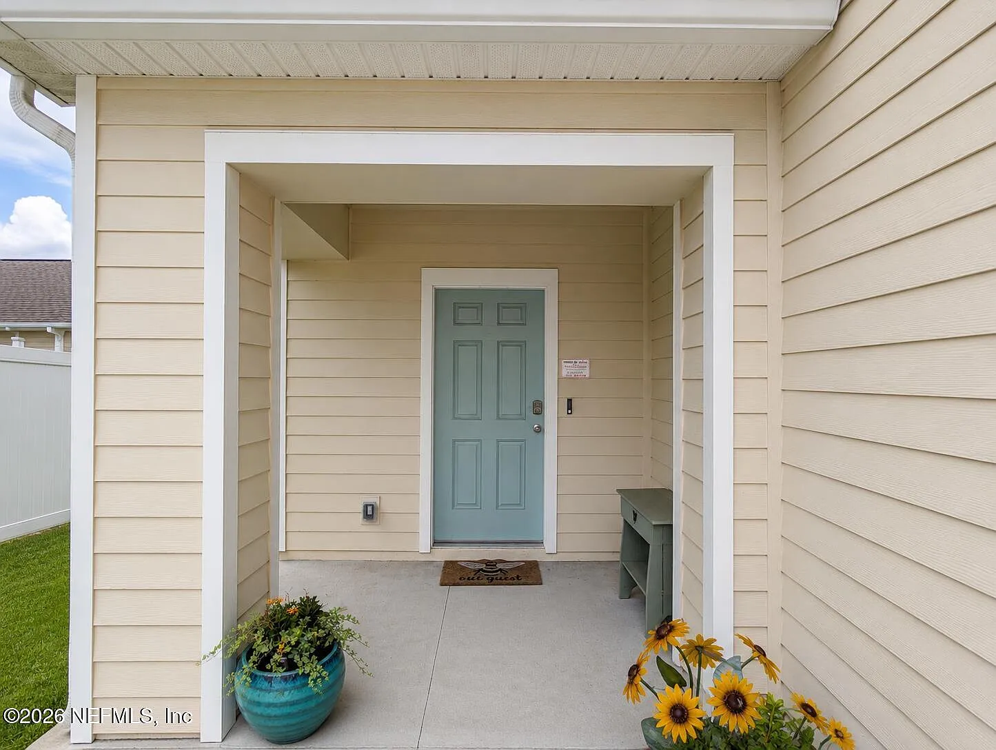 5 bed, 3.0 bath, 2532 sqft, $2,650 — Photo 2