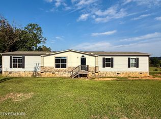1115 Oak Grove Rd, Madisonville, TN 37354