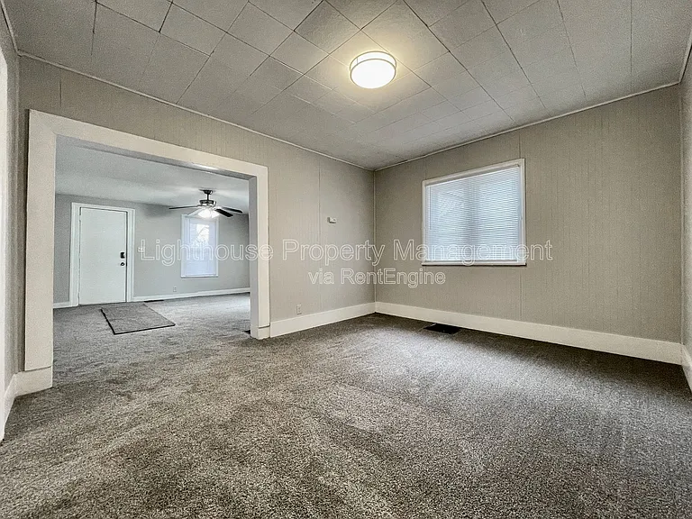 1011 Quarry Ave NW — Photo 12