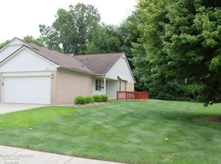 25268 Samantha Dr, Chesterfield, MI 48051
