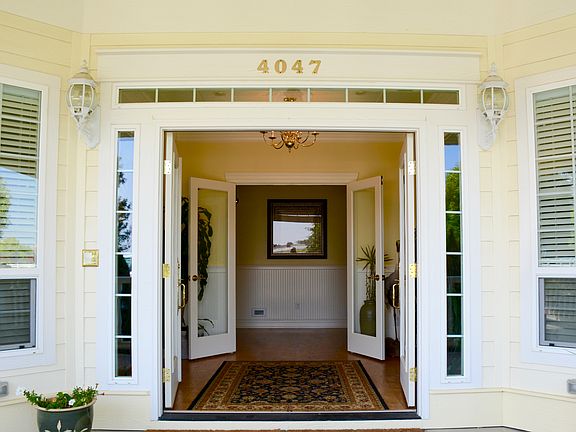 Double door entry