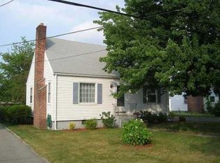 282 Pine St, Warwick, RI 02888