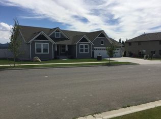 19202 E 11th Ave, Greenacres, WA 99016