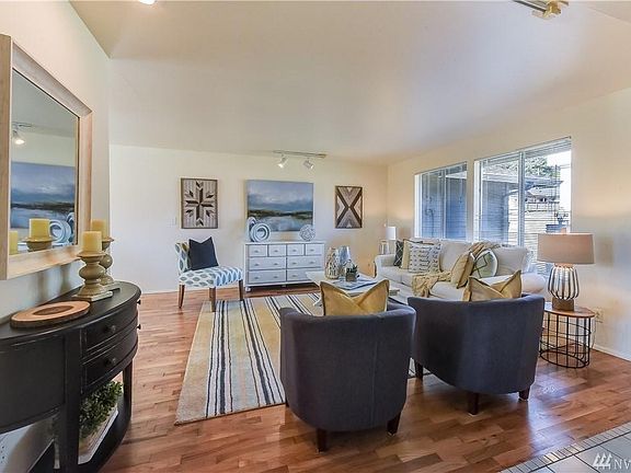 3rd image of 10283 NE 22nd Pl