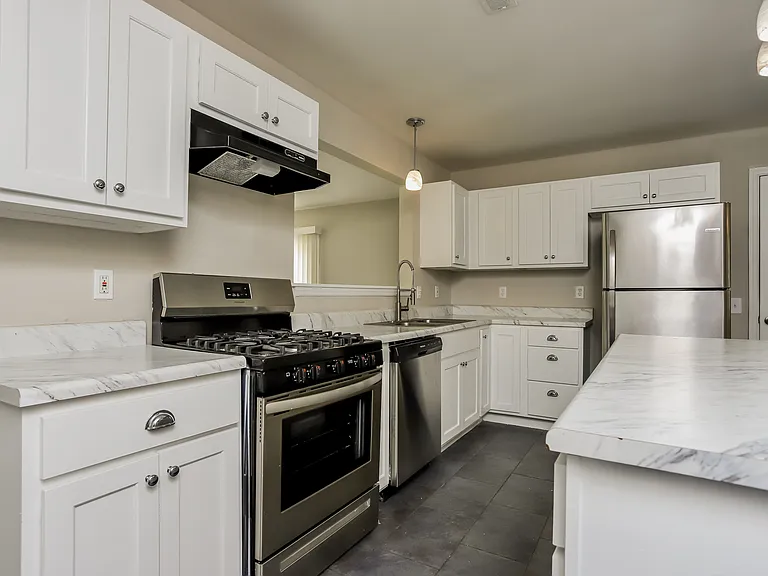 1620 Beverly Dr — Photo 11