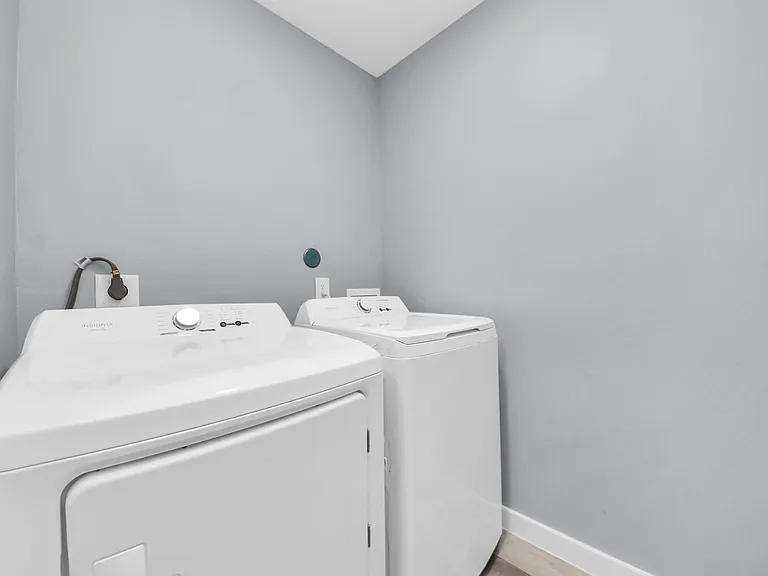 618 Maple Way #B — Photo 28