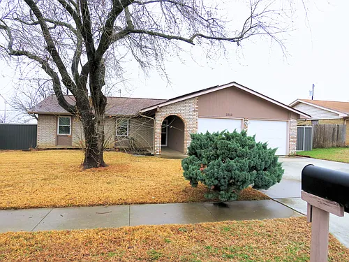 2312 Doris Dr Photo 1