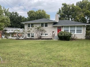 728 Winthorne Dr, Nashville, TN 37217