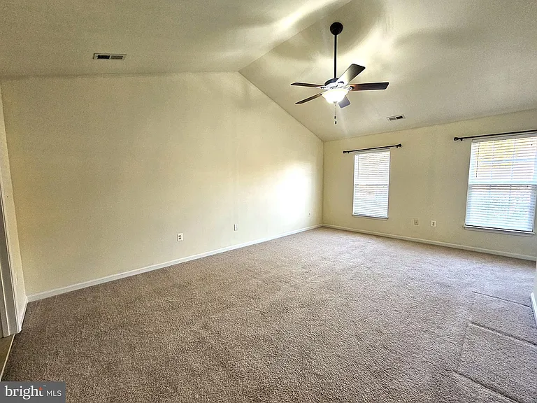 6125 Hot Spring Ln — Photo 17