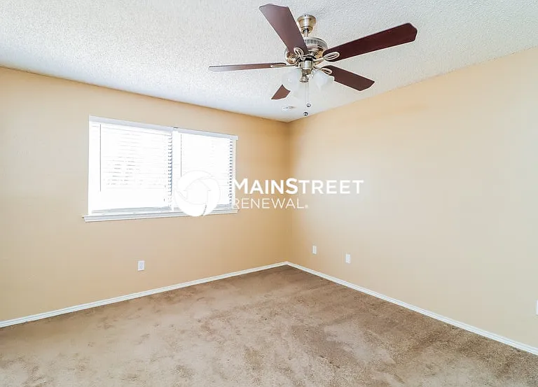5715 Woodsetter Ct — Photo 11