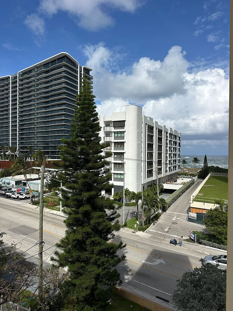 Building Photo - 801 N Ocean Blvd #502