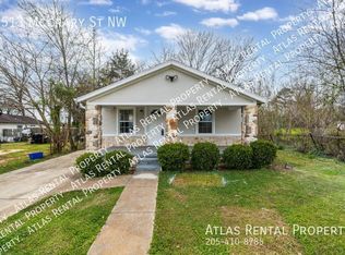 1513 McCrary St NW, Huntsville, AL 35816