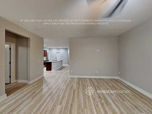 4th image of 583 Solano Dr