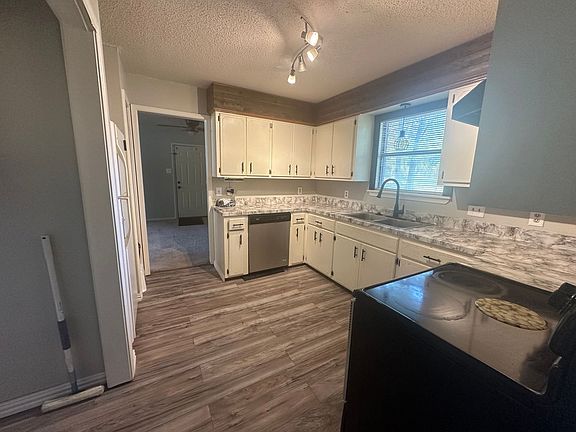 5th image of 128 Dawn Cir