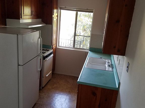 5th image of 3840 Edna Pl APT 7