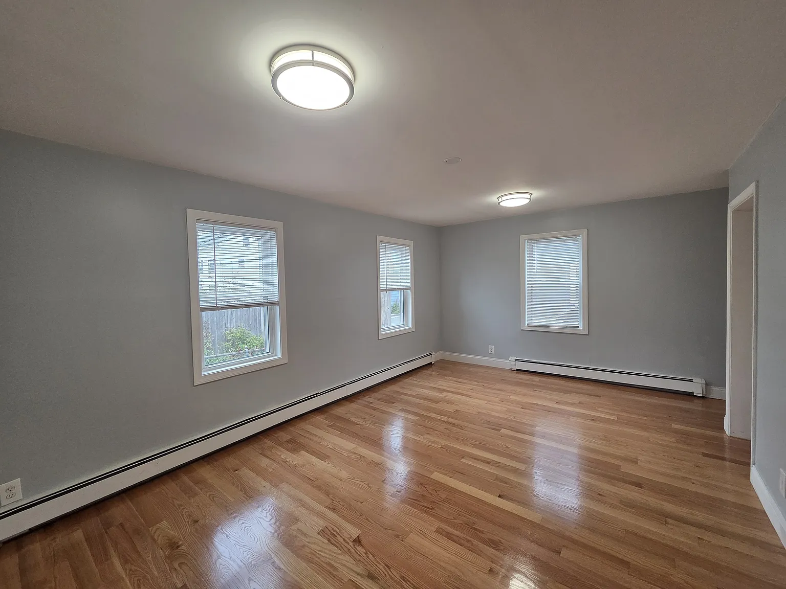 13 Sherman St — Photo 3