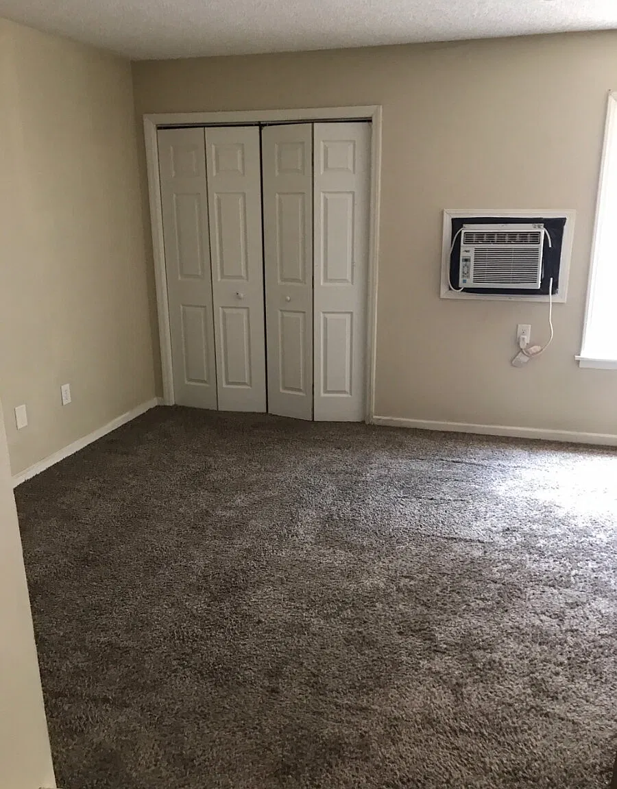 Studio, 1.0 bath, $650 — Photo 2