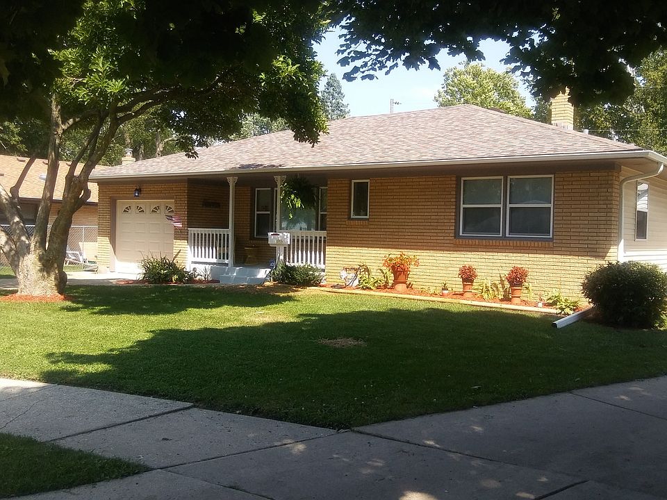 1st image of 1015 Mayfair Ct