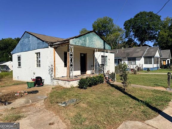 3rd image of 616 Paines Ave NW