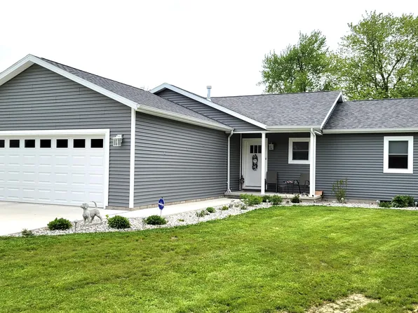 410 N Park Ln, Pioneer, OH 43554