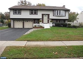 1st image of 1905 Birchwood Park Dr N