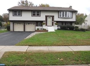 1905 Birchwood Park Dr N, Cherry Hill, NJ 08003