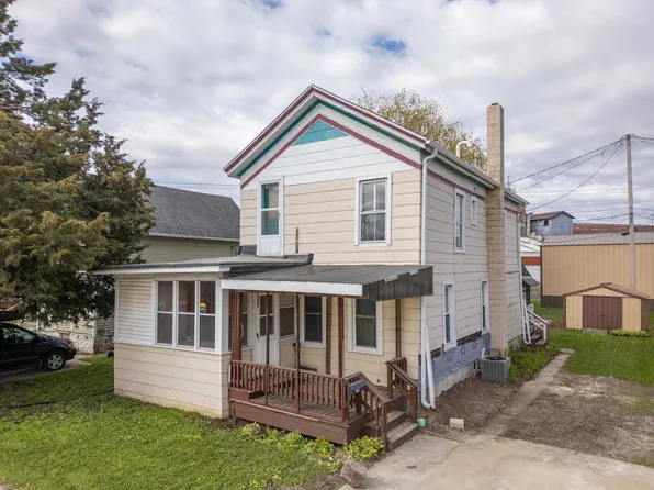 336 S Locust St, Reedsburg, WI 53959