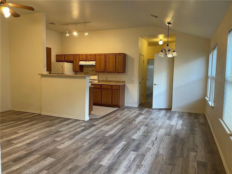 2nd image of 2064 24th Ave SE