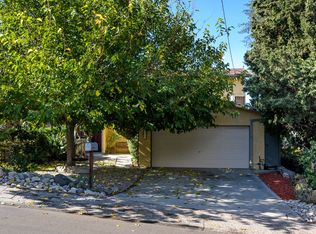 10623 Pinewood Ave, Tujunga, CA 91042