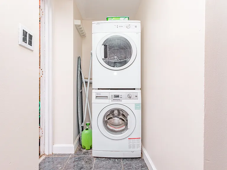 182 Patchen Ave #1 — Photo 10