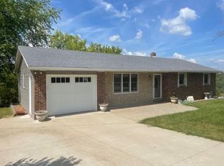 65 Tower Ridge Ln, Bonnots Mill, MO 65016