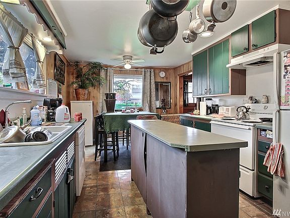 4th image of 5503 112th St SW