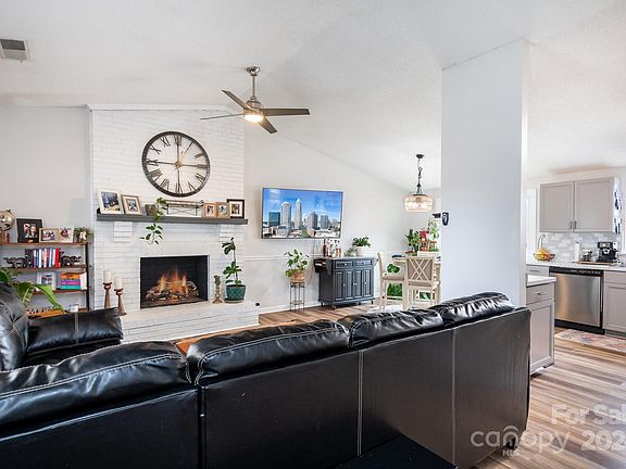 2nd image of 11441 Misty Valley Ct