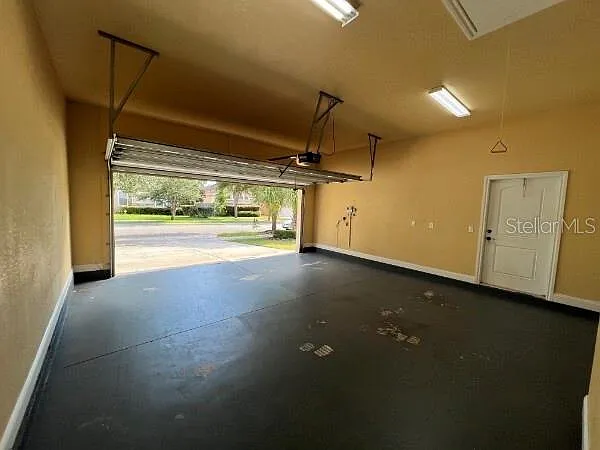 8913 SW 74th Ave — Photo 22