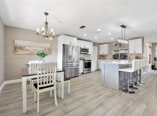 Boulevard Heights Sec Nin, Pembroke Pines, FL 33024