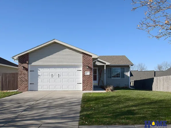 1815 SW 33rd St, Lincoln, NE 68522