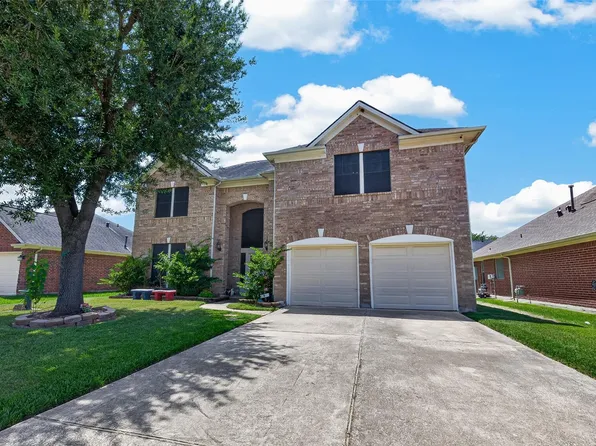 11004 Oakwood Dr, La Porte, TX 77571