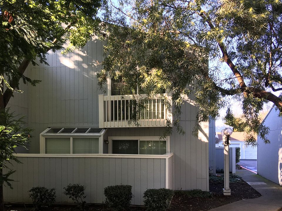 1st image of 165 Oddstad Dr APT 91
