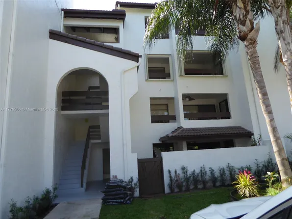 9140 SW 123rd Ct APT 301, Miami, FL 33186