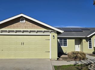 3408 W Casa Loma Ct, Visalia, CA 93277