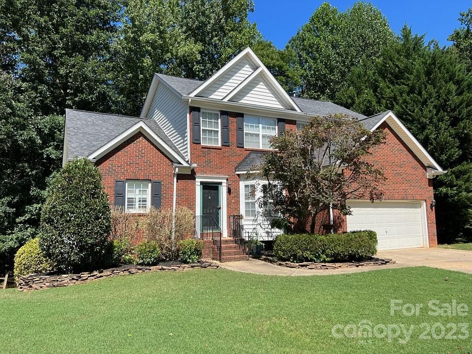 1st image of 2807 Glen Summit Dr