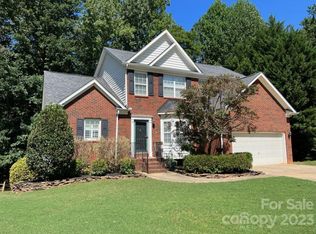 2807 Glen Summit Dr, Charlotte, NC 28270