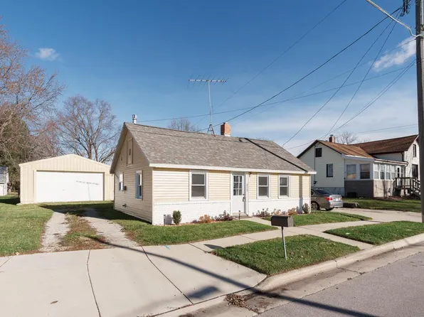 202 West Spaulding STREET, Watertown, WI 53098