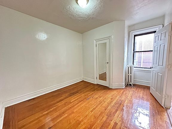 2nd image of 2671 Kennedy Blvd #30E