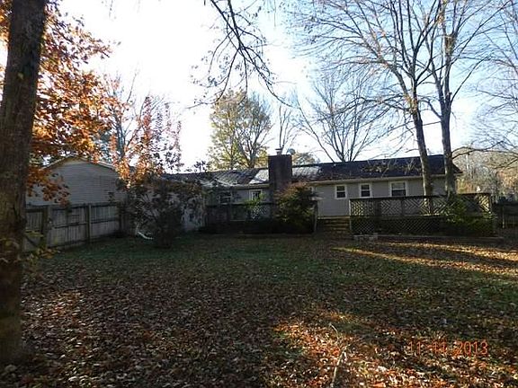 5th image of 419 Robertson Dr