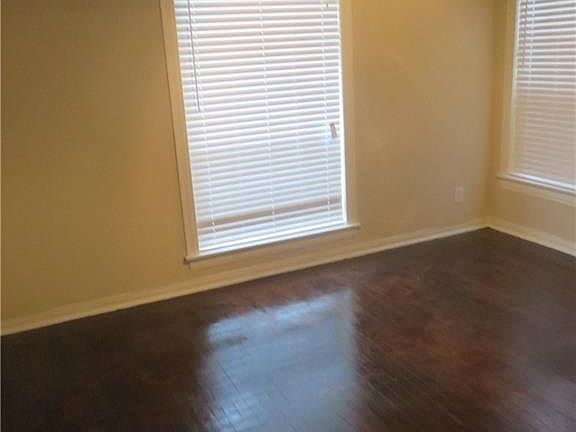 4th image of 3731 S Malcolm X Blvd